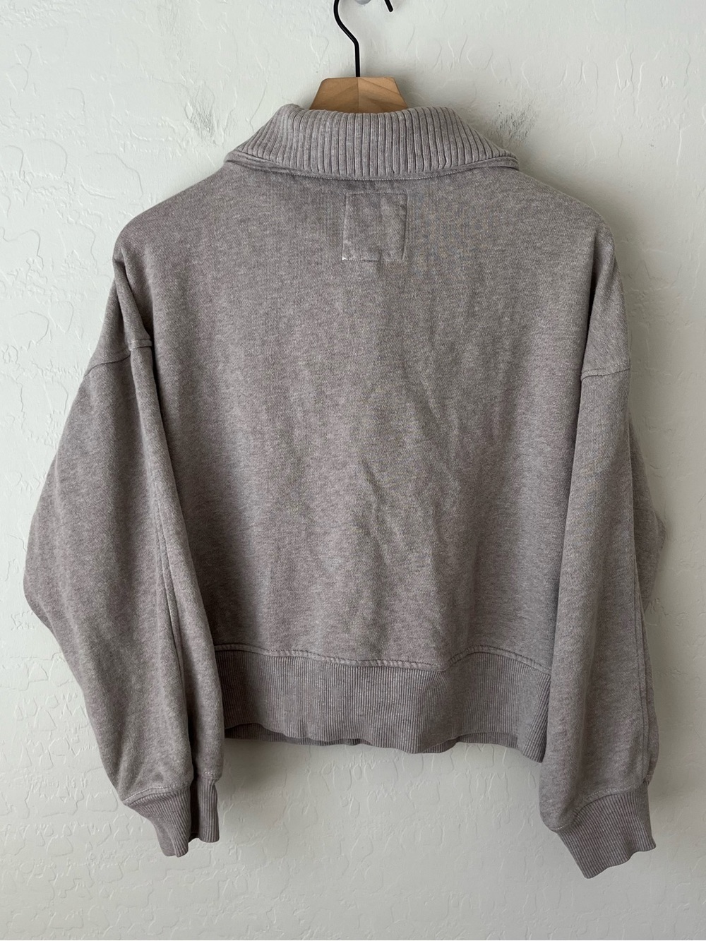Aerie Best Button Sweatshirt Oversized Pullover Heathered Taupe Size Small - Picture 3 of 5